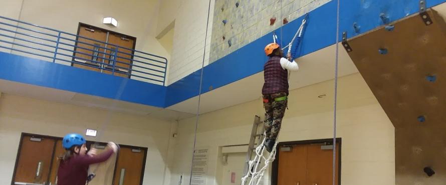 Climber climbing net