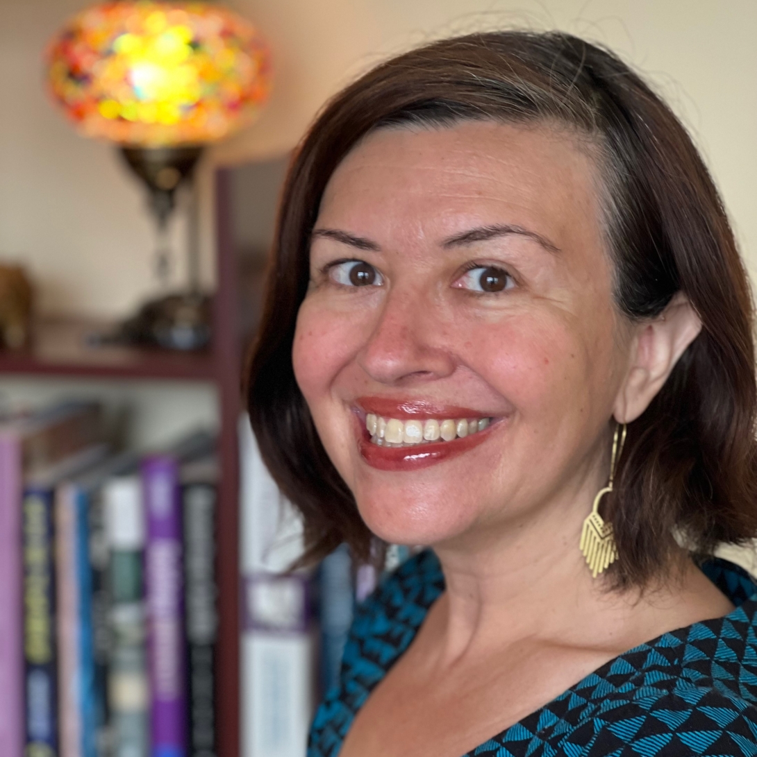 Headshot of Professor Kim Davidson