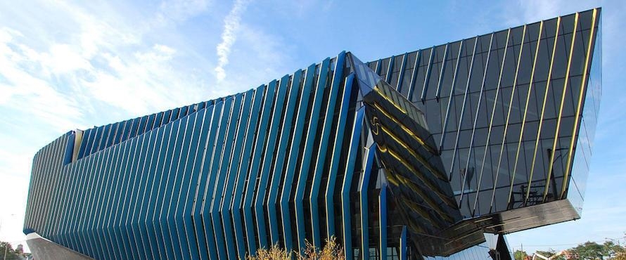 NEIU El Centro exterior