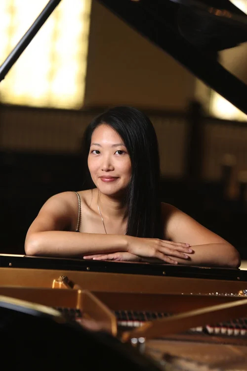 Louise Chan with Piano